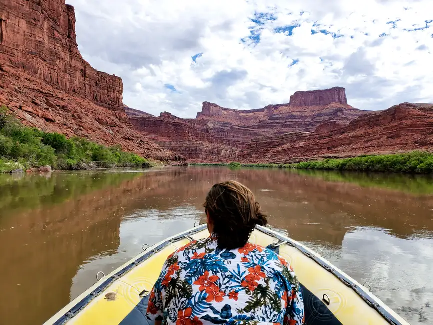 Moab: Calm Water Cruise in Inflatable Boat on Colorado River