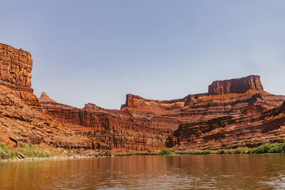 Moab: Calm Water Cruise in Inflatable Boat on Colorado River
